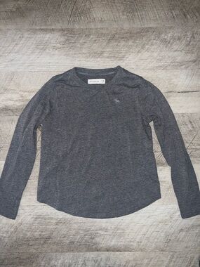 Abercrombie & Fitch Charcoal Gray Long Sleeve Crew Top